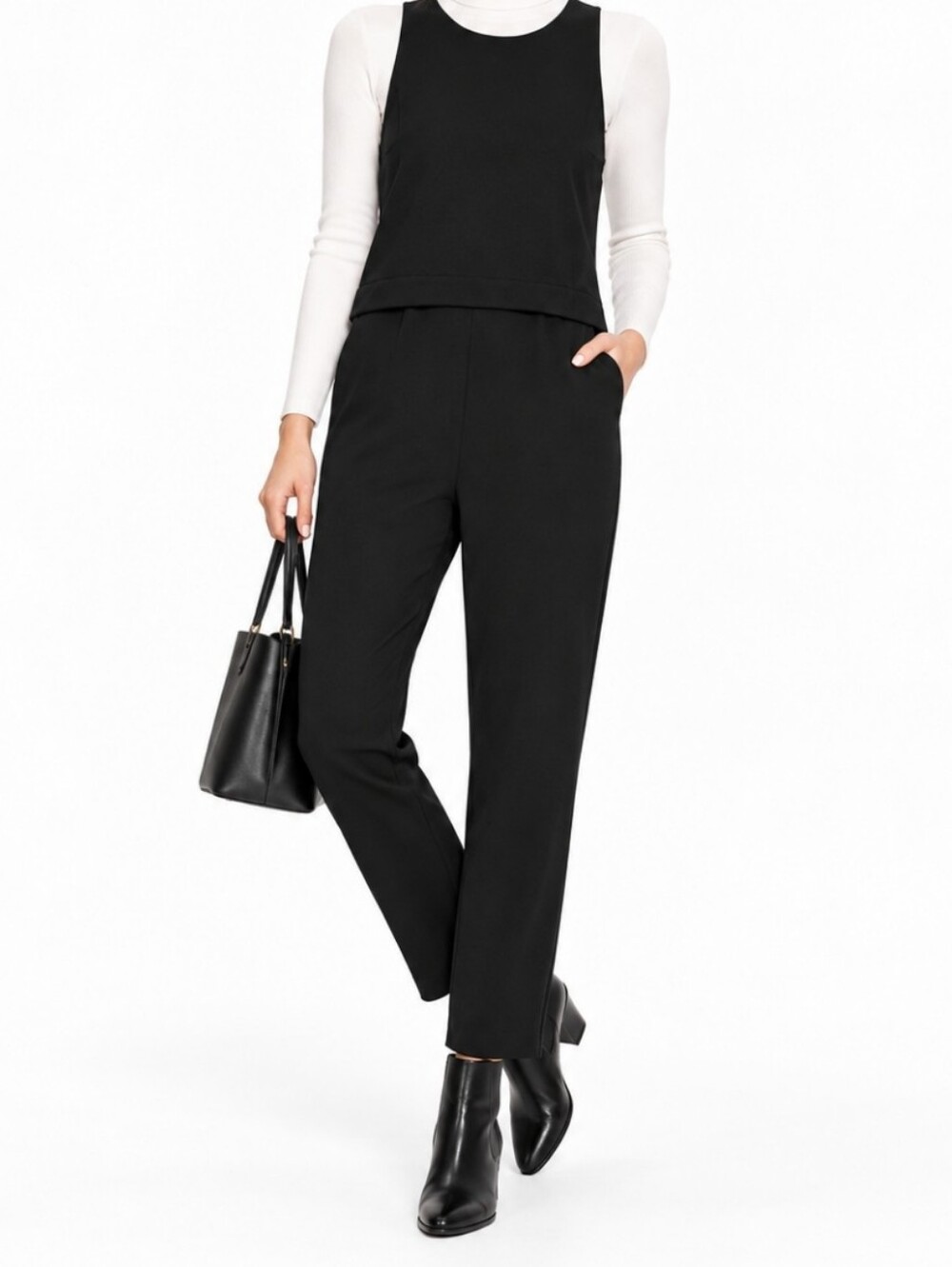 Aritzia Babaton Brandon Black Sleeveless Tapered Jumpsuit Pockets S8 Minimalist